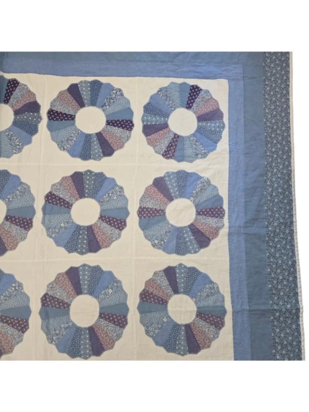 Vintage Handmade Blue Floral Dresden Plate Quilt 79 x 93